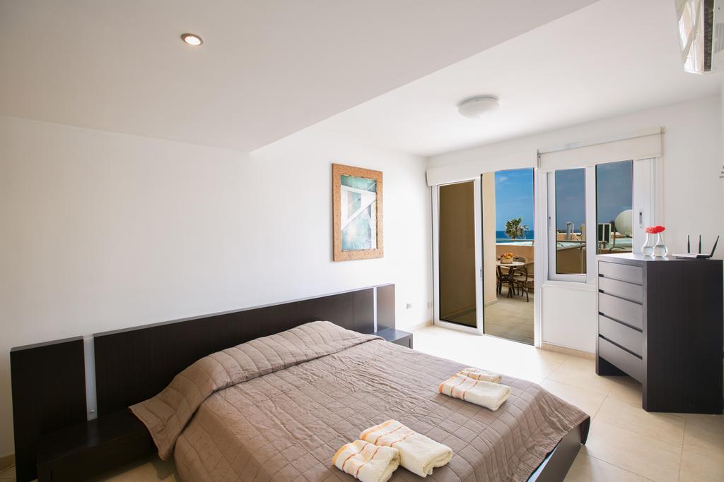Pallinio Fig Tree Bay Apartments โปรทาราส ภายนอก รูปภาพ
