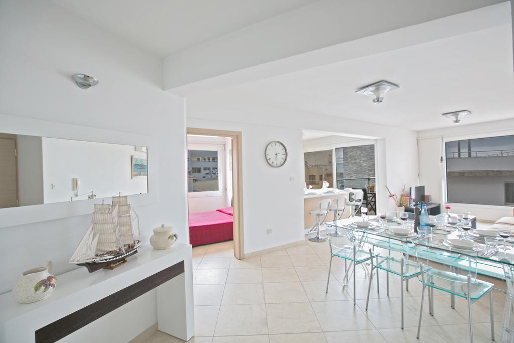 Pallinio Fig Tree Bay Apartments โปรทาราส ภายนอก รูปภาพ